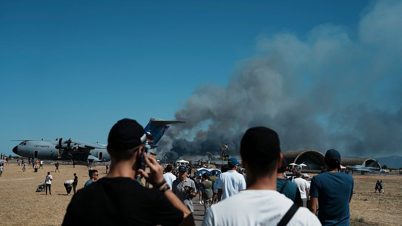 Fighter jet crashes at air show, killing 2 pilots with thousands of spectators watching