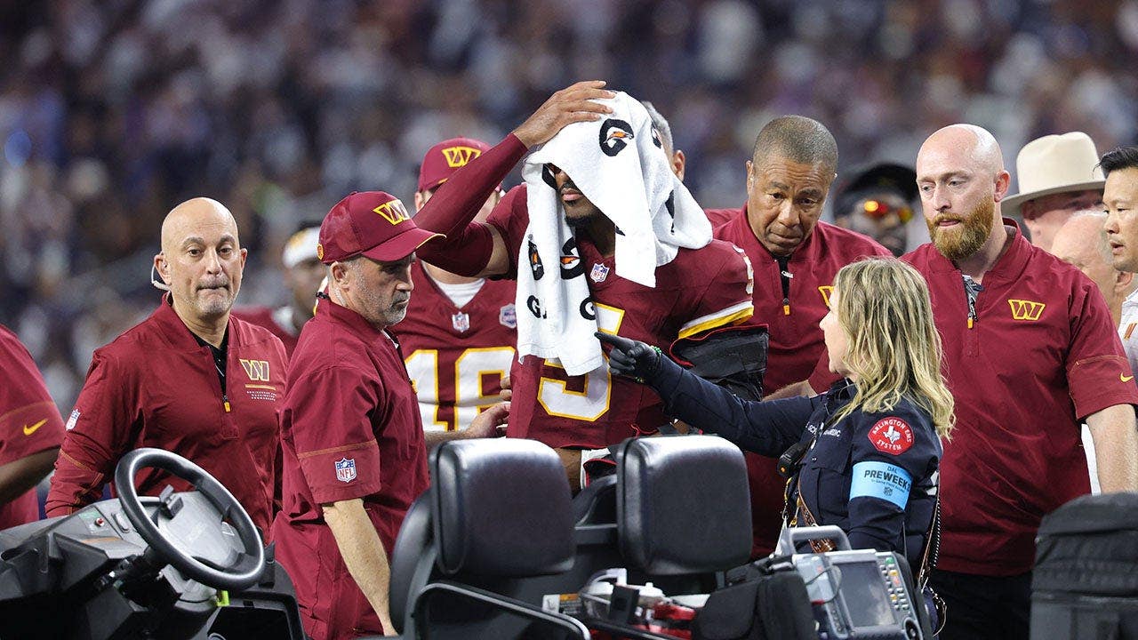 Washington Commanders face season-defining crisis as Jayden Daniels suffers another serious elbow injury Washington Commanders face season-defining crisis as Jayden Daniels suffers another serious elbow injury