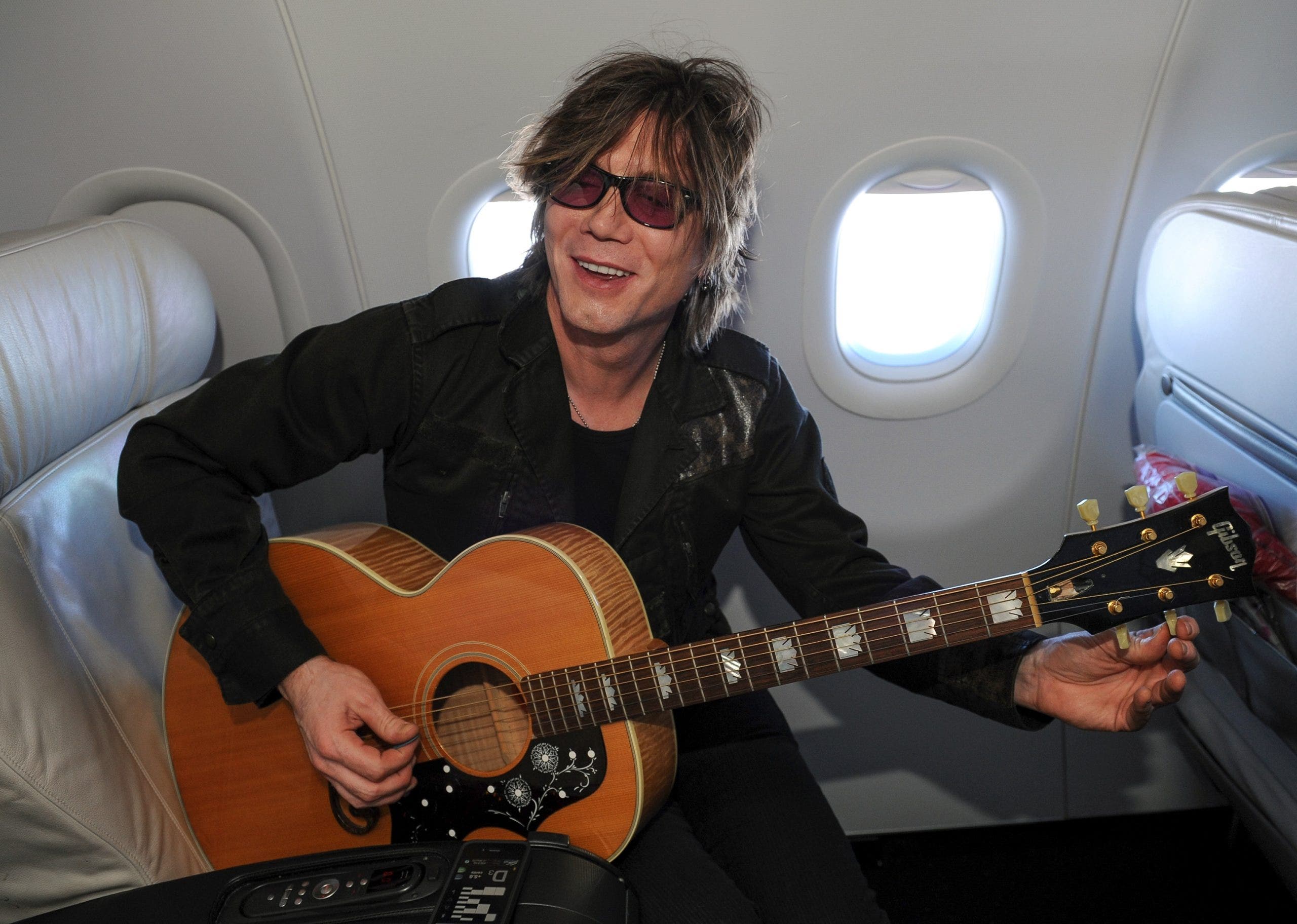 Goo Goo Dolls’ John Rzeznik draws line on politics at concerts: ‘I’m not going to lecture you’ Goo Goo Dolls’ John Rzeznik draws line on politics at concerts: ‘I’m not going to lecture you’