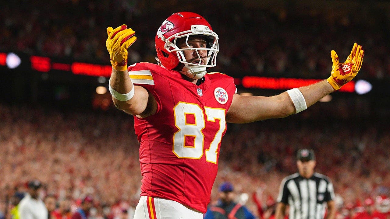 Taylor Swift has savage celebration after Travis Kelce scores first touchdown of 2026 season