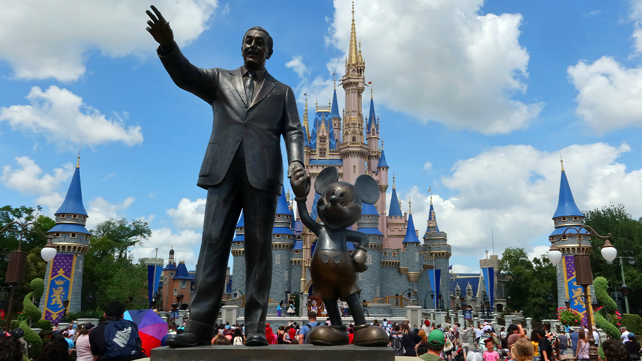 UCF Knights unveil incredibly on-brand helmet sponsorship deal with Walt Disney World