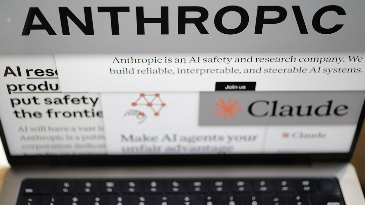 Anthropic warns self-replicating AI could spread across home