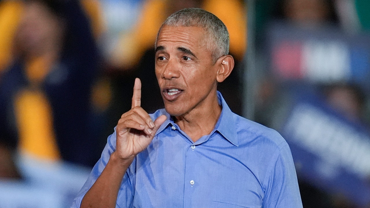 Obama backs Ilhan Omar amid probe, accuses Trump admin of ‘appalling’ targeting in lengthy statement