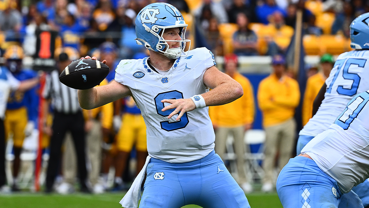 Hot mic catches ESPN announcer comparing North Carolina QB to a lousy hotel breakfast