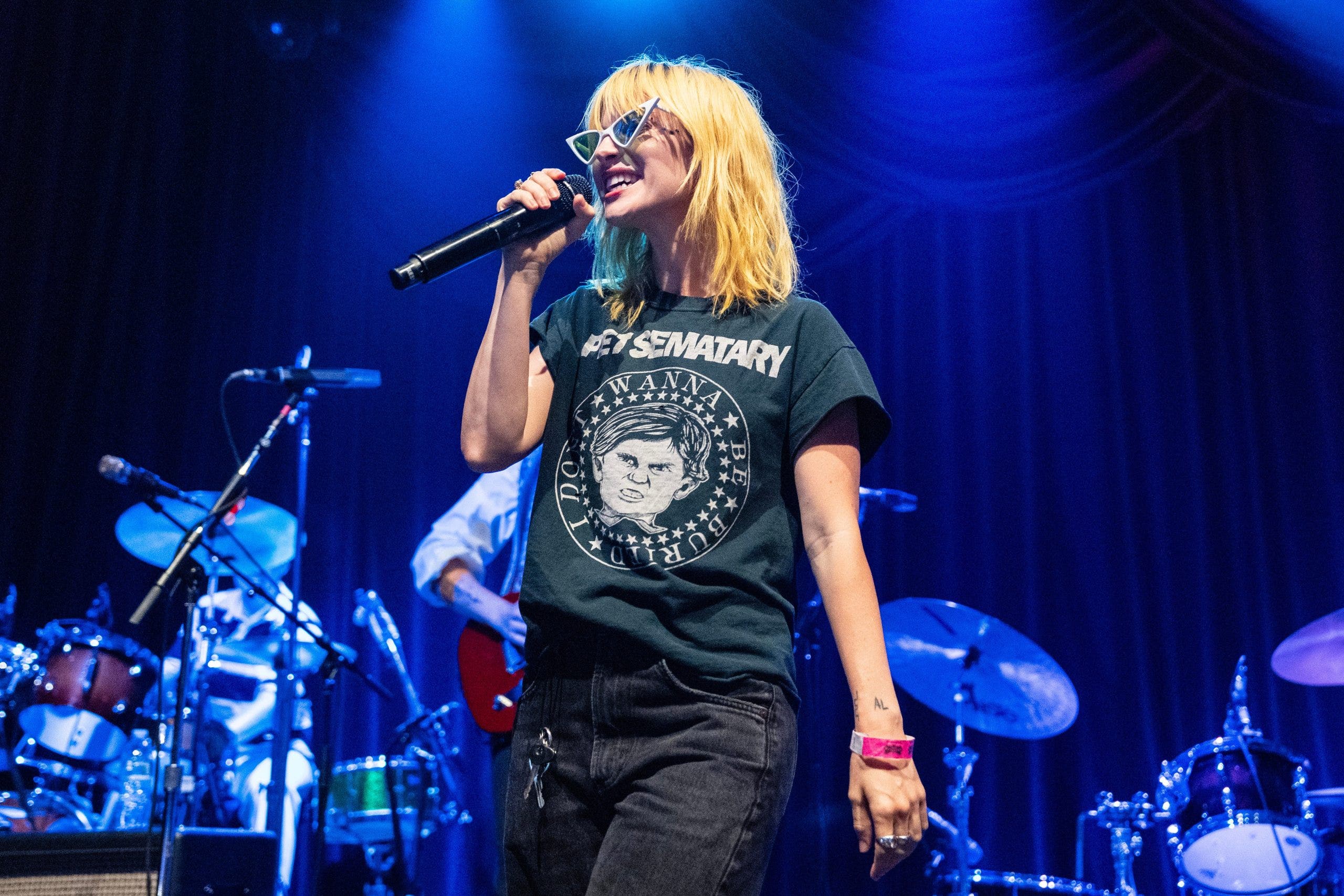 Hayley Williams draws DHS pushback for anti-ICE remarks at concert Hayley Williams draws DHS pushback for anti-ICE remarks at concert