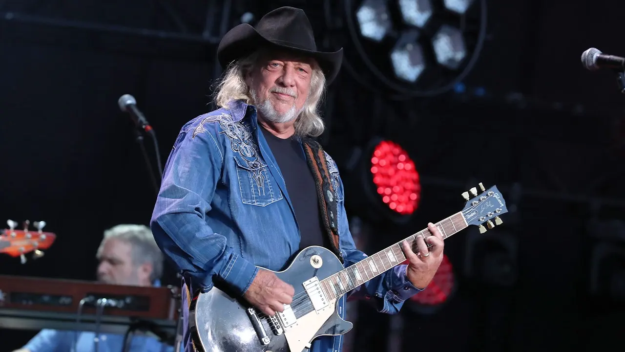 John Anderson, country music star known for ‘Swingin’,’ dies at 71 John Anderson, country music star known for ‘Swingin’,’ dies at 71