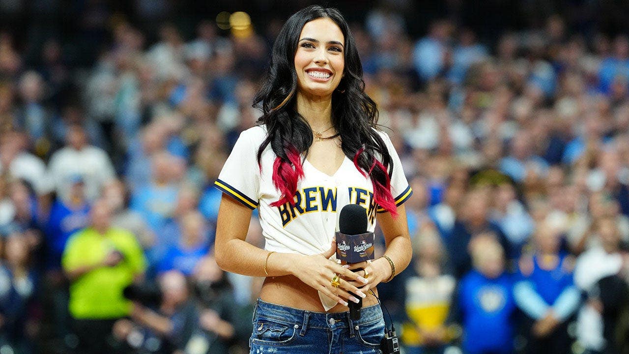 Kylie Cantrall's World Series national anthem being called best since Whitney by some, NFL memes 