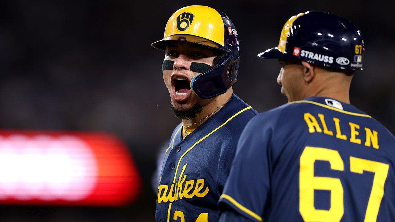 Brewers steal Game 3 on Dodgers’ home turf to go up 3-0, pushing LA to brink of elimination Brewers steal Game 3 on Dodgers’ home turf to go up 3-0, pushing LA to brink of elimination