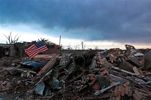 At Least Two Dozen Killed in Massive OK Tornado [VIDEO] | Video