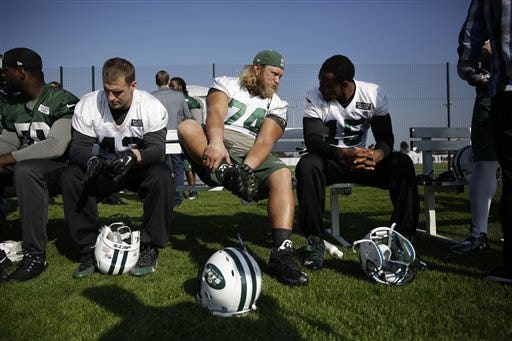 New York Jets Pack 350 Rolls of Toilet Paper for Trip to London