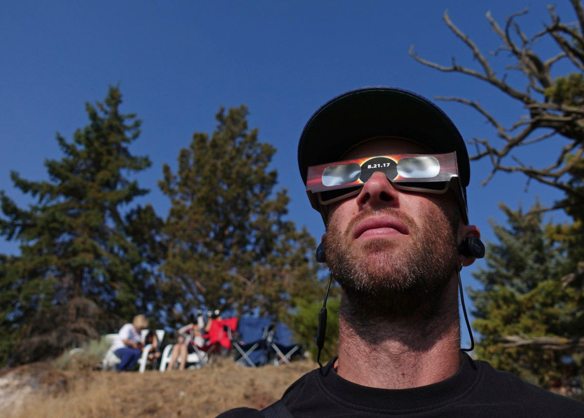 Amazons Being Sued Over Alleged Fake Eclipse Glasses News 2353